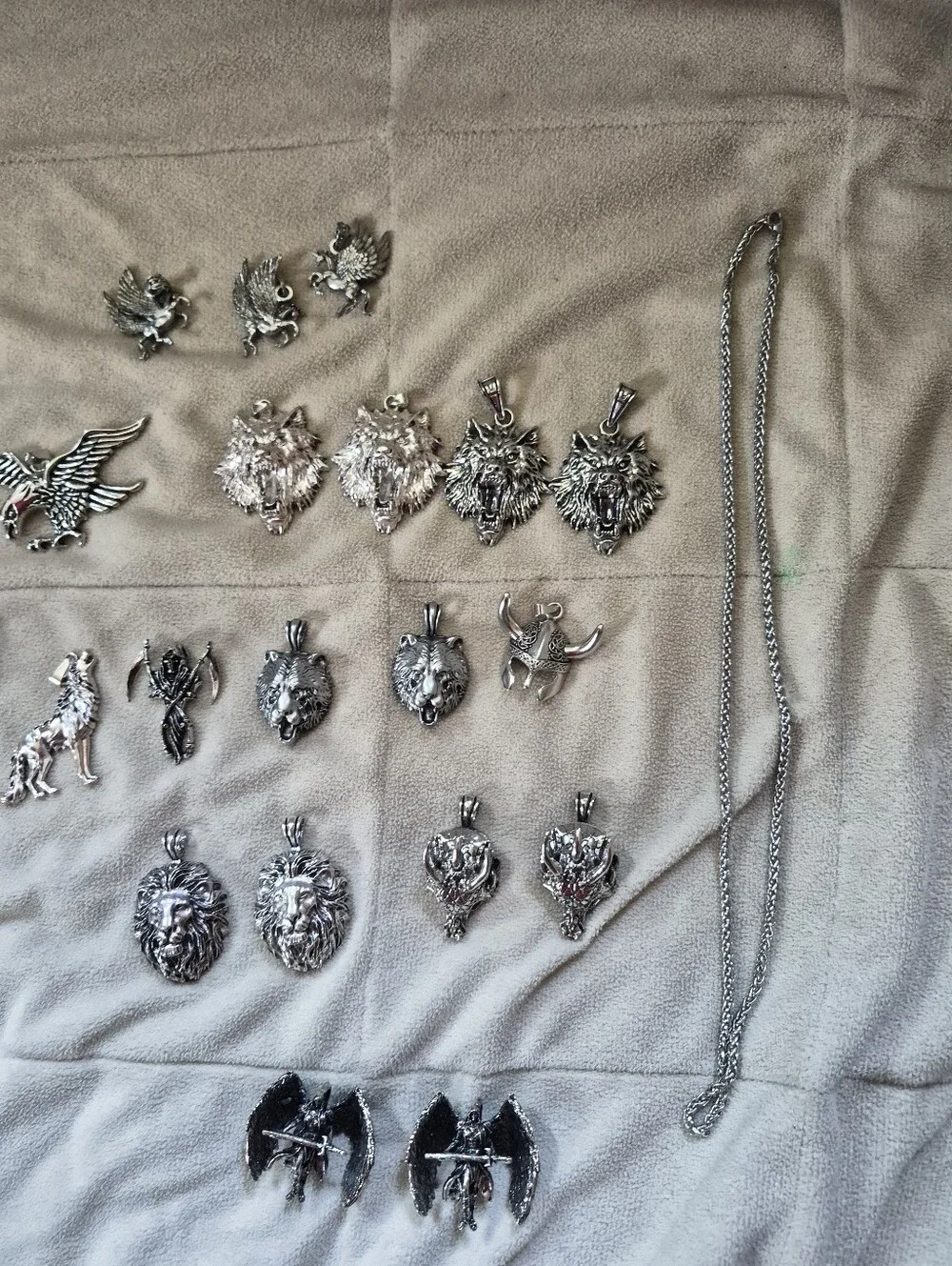 BRAND NEW PENDANTS! Several Stainless Stèel pendants. Animal & Myth Pendant Lot